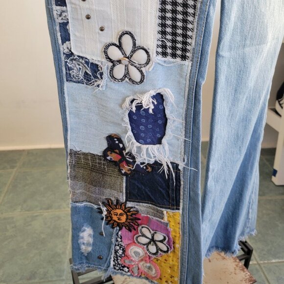 BDG High-Waisted Flare Jean-Urban Outfitters-Patch-Crochet-Embroider (Size: 27X) - Picture 6 of 13